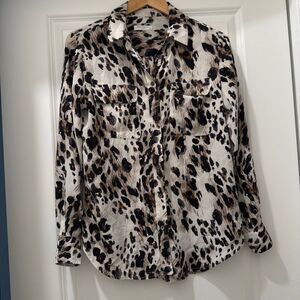 Equipment Slim Signature Silk Women Blouse Shirt animal print Size S